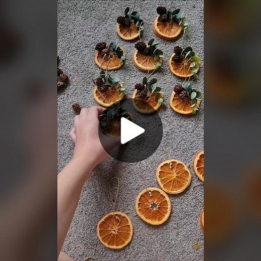 Finishing up a huge ornament order #smallbusiness #cottagecore #cottagewitch #greenwitch #kitchenwitch #driedcitrus #driedorangeslices #diy #crafttok #nature #cottagecoreaesthetic