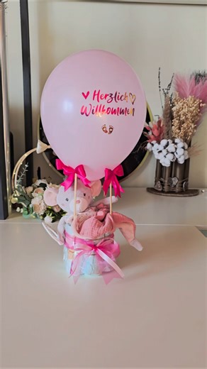 Budget Baby Keepsake Gift DIY 👶🎈 | Easy Diaper Gift Anyone Can Make👶🎈 Einfaches DIY Babygeschenk