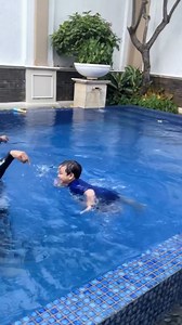 2.3K views · 53 reactions | Bye bye pelampung.. Gala udah bisa renang nih kak.. | Fanbase Gala Sky | Facebook