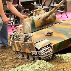 BIG SCALE RC TANKS, 460 KG RC TANK KING TIGER 8 #rctank #rctanks #henglong #rc #tank #battles #worldoftanks #panzer #scalemodel #rchobby #hobby #tanks #rclife #rcmodel #tankbattles #henglongtanks #fsttanks #worldoftanksblitz #rcpanzer #tamiyatank #club #motionrc #scale #army #tiger #militaryrctrucks #rctankmilitary #rctanktrailer #rcmilitaryvehicles #reels #fyp | Rc Tanks Videos