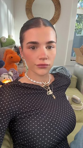 Ari Kytsya on Instagram