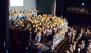 10K views · 263 reactions | NOG 'N VIDEO  'Hop Hop Spinnekop' ️ Hoërskool Waterkloof Die Spinnekop het gaan hop hop by Hoërskool Waterkloof se druppelkonsert want daai graad 8's was die eerste om 'n Hop Hop Spinnekop kreet video te laai. Awesome groep kinders daai!! #hophopspinnekop Kurt Darren Select Musiek Sony Music Entertainment Dunay Nortje kykNET | Kurt Darren | Facebook