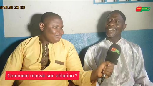 L’ablution, une pratique indispensable à la validité de la prière. Dans cette première partie de l’émission islamique, Imam Ousmane Bangoura apporte un éclairage clair et pédagogique sur trois éléments essentiels : Qu’est-ce que la purification rituelle ? Comment accomplir correctement l’ablution ? Quelle est son importance dans la pratique religieuse ? Une réflexion instructive et bénéfique pour toute personne désireuse de renforcer sa connaissance et sa pratique. Présentation : Idrissa Camara 