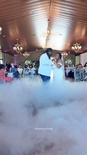 Dancing on a cloud! This is a beautiful moment! #fypシ #repost #bride #groom #wedding #weddinginspiration #tristanstuartvisuals | Tristan Stuart Visuals