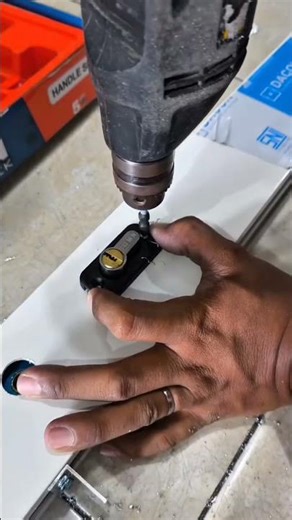 Lock installation key#aluminiumdoor #shortsfeed #aluminiumprofile#interiordesign #doordesign#explore