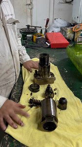 122K views · 2.1K reactions | Disassembling Fuel injector valve of wartsila RT-flex⚙️⚒️⛓️ #marineengineering #SEAMAN #injector #rtflex #Wartsila | Markus The Seaman Version | Facebook
