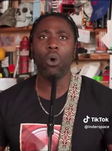 Bloc Party: Banquet Live Performance