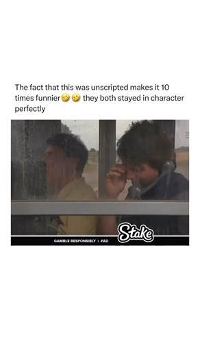 During the filming of Rain Man (1988), a spontaneous moment of humor became one of the film’s most talked-about unscripted scenes. While filming inside a cramped phone booth, Dustin Hoffman accidentally passed gas—prompting genuine reactions from both himself and co-star Tom Cruise. Director Barry Levinson chose to keep the moment in the final cut because of how naturally it fit the characters’ dynamic and added authenticity to the scene. The phone booth scene highlights the film’s reliance on i