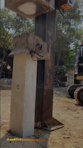 Excavator Machine Driving 350mm Concrete Pile #construction