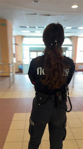 У нас в ліцеї ідеальний порядок! Нуууу всяке буває😅 #найкращийблогкиєва1тур #поліція #школа #навчання #школярі @mishskiiii @ronz1ss