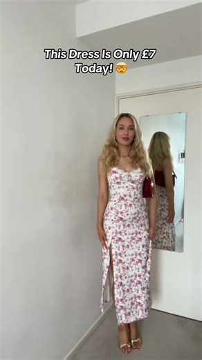 Most Flattering Midi Dress with Slit – Perfect Holiday Look!