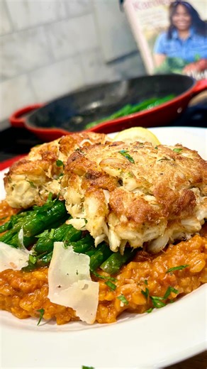 756 reactions · 27 shares | Maryland style crab cakes with Gullah Red Rice Risotto…. Yep you read that correctly…. I turned a Charleston staple into an Italian classic! You would have to try it to believe it….. As soon as my fiancé took a bite he said WOW  This is was a really great meal! How does it look Cousins??? Would you try it? #DeliciousMissBrown #FoodNetwork #Foodie #Risotto #africandiaspora #jollofrice #culture | Kardea Brown | Facebook