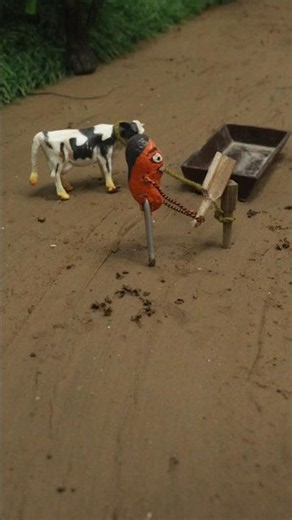 DIY Mini Farm | Feeding Green Grass to Cows | #shortvideo
