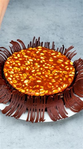 Cookrate - Cakes on Instagram: "I taught all my friends how to make the fastest chocolate cake! Ingredients: vanilla biscuits: 400 g (14 oz) walnut: 200 g (7.1 oz) milk: 400 ml (14 fl oz) sugar: 100 g (3.5 oz) vanilla sugar: 10 g (0.4 oz) cocoa: 80 g (2.8 oz) butter: 150 g (5.3 oz) sugar: 200 g (7.1 oz) butter: 90 g (3.2 oz) whipping cream: 125 ml (4.2 fl oz) LEAVE: 30 MIN peanuts: 200 g (7.1 oz) dark chocolate: 150 g (5.3 oz) vegetable oil: 15 ml (0.5 fl oz)"