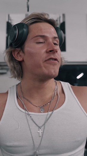 “Going to the darkside with the twins - full video” LMAO this was too funny to not post on here #gym #fitness #comedy #bodybuilding #workout #fyp #4u #trentwins #alexeubank