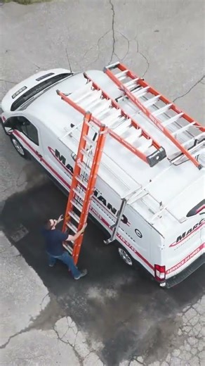 Metaltech Fiberglass Extension Ladders – Built for Safety & Everyday Jobs