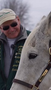 “I’ve got everything I want for Christmas right here…” 🥹 Silver Charm isn’t just the oldest living @kentuckyderby & @preaknessstakes winner, he’s helped build a legacy. His popularity continues to bring fans to Old Friends from far and wide, allowing the farm to expand and welcome more retired racehorses. This holiday season, consider supporting their mission and giving back. Visit oldfriendsequine.org to learn how you can help. #silvercharm Kentucky Derby horse equine retired racehorses ottb S