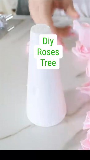 DIY cute roses tree! Great for pink Christmas or Valentine’s Day! 🌹🩷 | Olivia's Romantic Home DIY