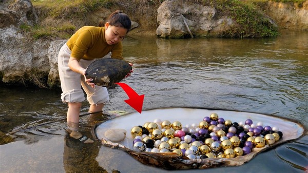 The dazzling blue pearls inside the giant blue clam are so beautiful that people are intoxicated | Xiaohuiya
