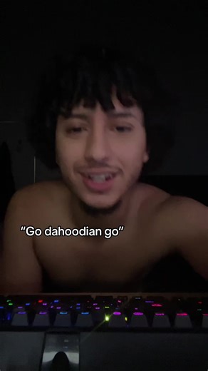 Has anyone seen my fly ride shadow dragon !?#fyp #adoptme #dahoodian #roblox