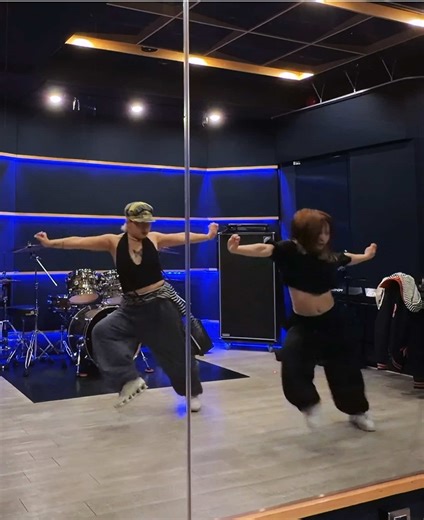 Creative Dance Choreography by Parris Goebel