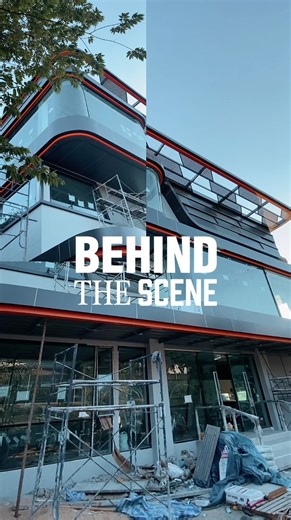 EP.3 | พาชมความคืบหน้าการก่อสร้าง APITech SmartLab คืบหน้าแล้วมากกว่า 70% 🚧🔥 ถ้าคุณคิดว่า APITech มาไกลแล้ว… บอกเลยว่านี่เป็นแค่ “ครึ่งทาง” ของความยิ่งใหญ่ วันนี้เราขออัปเดตความคืบหน้า APITech SmartLab สำนักงานใหญ่และศูนย์ฝึกอบรมแห่งอนาคต ที่ไม่ได้สร้างมาเพื่อ “ตามใคร” แต่สร้างมาเพื่อ เป็นมาตรฐานใหม่ของวงการซ่อมมอเตอร์ไซค์ไทย 🔹 ศูนย์เรียนรู้การซ่อมมอเตอร์ไซค์ยุคดิจิทัล 🔹 ผสาน AI & Machine Learning วิเคราะห์สภาพเครื่องยนต์อย่างแม่นยำ 🔹 ระบบ Smart Sensor เก็บข้อมูลจริงแบบ Real-time 🔹 แพลตฟอร