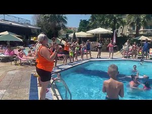Club Exelsior - Marmaris Turkey July 2022 big box small box dance