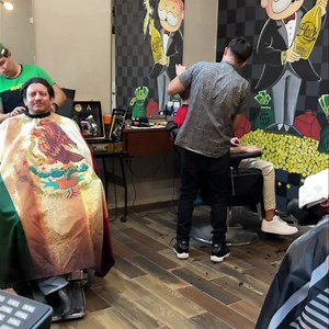 Excelente miércoles, sin duda nuestros clientes es lo más importante para nosotros 😎 📍Nos ubicamos en fco de Montejo, plaza altana local 21 frente aurrrera (bancos HSBC y Santander) 💈¡Gracias por su preferencia! | BLACK Barber Shop Fco Montejo