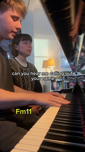 Orange Room on Instagram: "I wanna be with you everywhereeee @fleetwoodmac EDIT: The root note is displayed incorrectly at “get the words out”. The correct chord is Amaj9#11 (says Gmaj7#11) #cover #neosoul #rnb #singer #piano #fleetwoodmac"