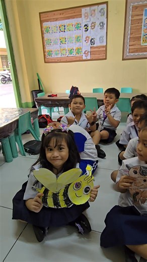 Small group time! 🌟 #animalbodyparts #kindergartenteacher #kindergartenactivities #kindergartenclassroom | Maestra Juana