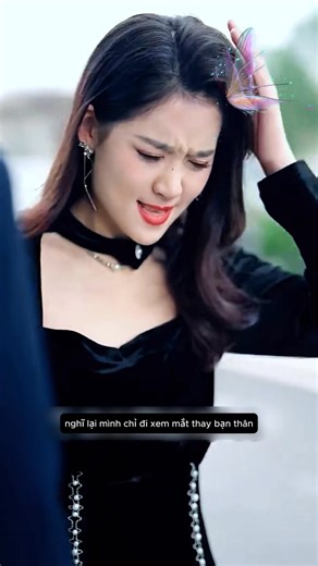 Một buổi xem mắt tưởng để phá cho xong lại bất ngờ kéo cô gái rơi thẳng vào cuộc hôn nhân chớp nhoáng với tổng tài bí ẩn, càng xem càng nghẹt thở. | Mạnh hàn riew