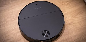 吸引力が魅力のRoborock Saros 10。AIが強化されたSaros 10Rとの違いは？