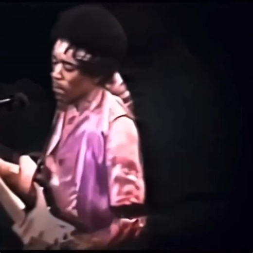 393K views · 10K reactions | Jimi Hendrix performing "Machine Gun" at the Fillmore East in New York City (January 1, 1970). #jimihendrix  | Alexandra Hendrix | Facebook