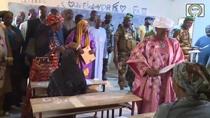 Début ce jour mardi 23 avril 2024 sur l'ensemble du territoire national des épreuves sportives du Brevet d'Etudes Professionnelles BEP et du Certificat d'Aptitude Professionnelle CAP session 2023 - 2024. Le coup d'envoi officiel a été donné par la Ministre de l'Education Nationale, de l'Alphabétisation, de l'Enseignement Professionnel et de la Promotion des Langues Nationales. | RTN