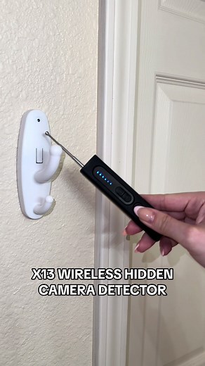 Wireless hidden camera detector to detect spycams in airbnbs, hotels, or vacation rentals 🤳🏽 link in bio available for you now! #detector #safety #trending #fyp #explore #cameradetector #foryoupage #hiddencamera