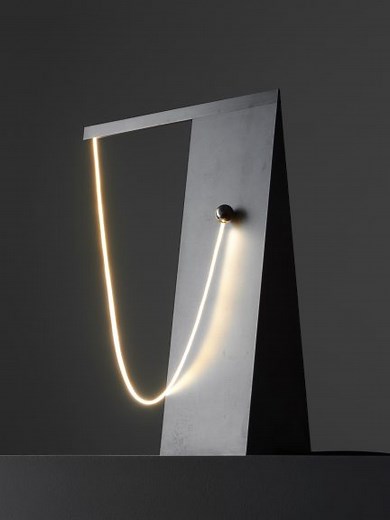 Discover the Tangent Lamp by Relvãokellermann