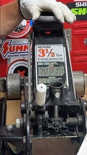 Leaking Floor Jack Rebuild (Vintage Tools)