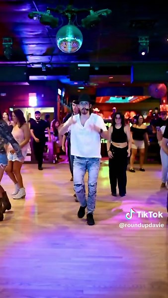 Join Our 777 Night Line Dance Lessons