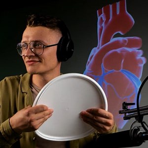 Tips for creating movie & cartoon sound effects! | 5-Minute Crafts Play