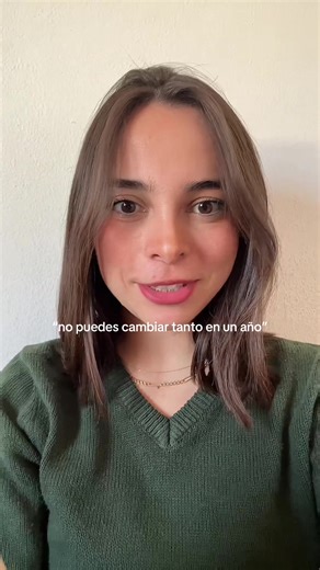 es de hace 10 meses el primer video (estaba guapa igual pero ahora soy una chica mala)