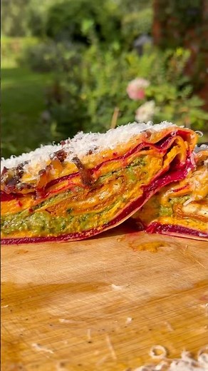 Made a 4 cheese-marinara-pesto-butternut squash-beetroot Ravioliolioliolioli for lunch 😋 #pasta