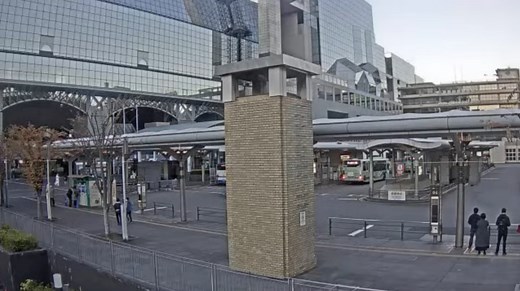 京都駅前バス乗り場ライブカメラ(京都府京都市下京区)