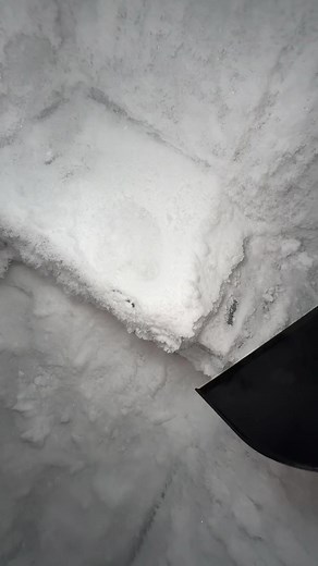Scraping Freezer Frost Safely: Tips for Removing Freezer Ice