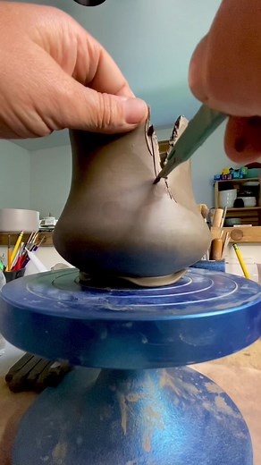 Change what you dont like #pottery #potterytiktok #potterywheel #wheelthrownpottery #mugmaking #potteryvideo #kitchenstudio #fyp