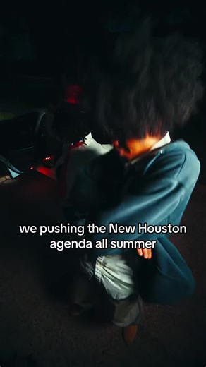 Exploring the New Houston Rap Scene with Tisakorean