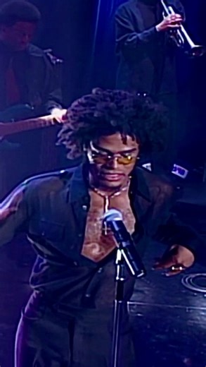 KT on Instagram: "Maxwell performing “Sumthin’ Sumthin’” live on the Chris Rock Show in 1997. A timeless track from a flawless album. Album: Maxwell’s Urban Hang Suite (1996) #maxwell #sumthinsumthin #chrisrockshow #rnb #soul #funk #rnblovers #soulmusic #90srnb #chrisrock #maxwellsurbanhangsuite"