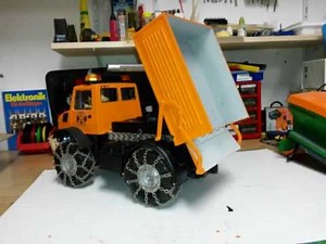 RC Unimog 2.0 Kipper www.rc-bruderbaustelle.de