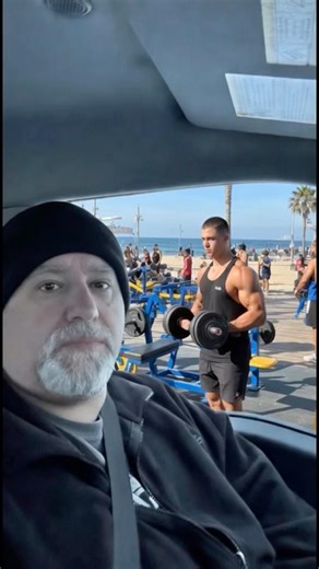 A surprise visitor - workout! #shorts #muscle #bodybuilding #workout