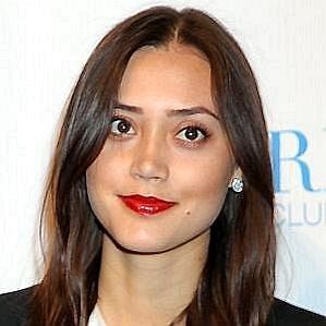 Dia Frampton Boyfriend 2026: Dating History & Exes - CelebsCouples