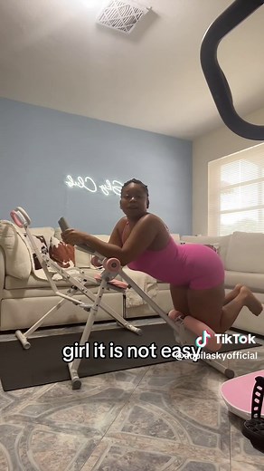 This ab trainer machine feels like recovery 🩵 #LIVEhighlights #TikTokLIVE #LIVE @Merach US